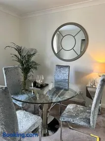 3 double bedroom spacious flat - Image 4