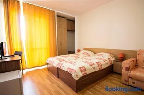 Ivatea Family Hotel - Image 2