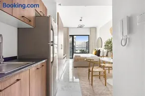 Bright Boho Loft near Yas F1 Circuit & Airport - Image 3
