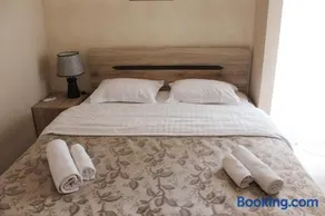 Hotel Elegant Garden - Image 2