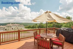 Overlook Mountain Villa 4B by Railey Vacations - Image 1