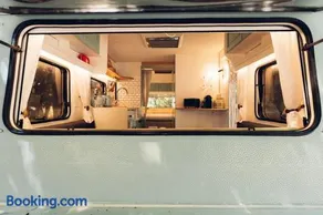 West nest caravan - Image 4