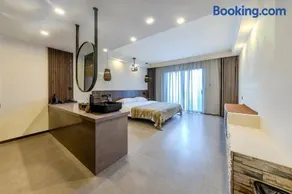 Qingqian Guanshan Swimming Pool Private Hot Spring B&B - Image 2