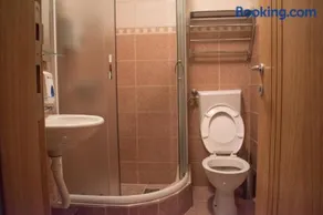 Apartment 204 - Image 2