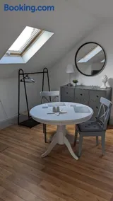 Brodleys' Hill Studio 286d - Image 2
