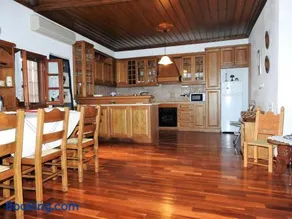 Traditional Mansion Calliopec-UVC sterilized - Image 1