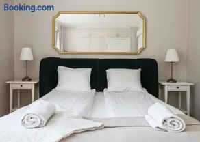 Beautiful 2 bedroom & Free parking - Image 1