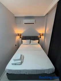 Pi Park Hotel - Image 3