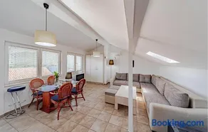 2 Bedroom Stunning Home In Hodilje - Image 3