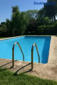 Casa de Piedra con Jardin y Piscina - Image 3