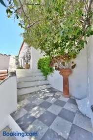 Captain's House - Historical home in Hydra 1800 - Image 3