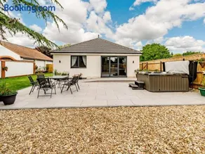 2 Bed in Hull oc-89596 - Image 2