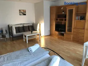Großes Apartment mit 2 Zimmer, Küche, Bad und Terrasse - Image 1