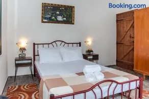 Anna's Traditional Villa, Pool & Hiking Trail - Image 5