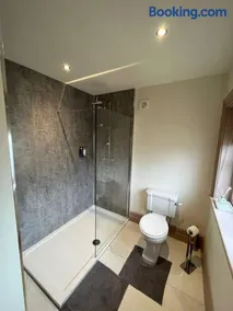 Cosy hideaway in leafy Lytham - Image 5