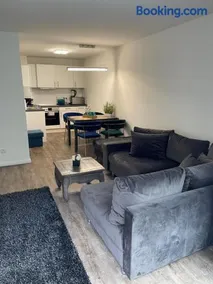 Luxus Apartament - Image 1