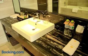 Huai'an Jinling Hotel - Image 2
