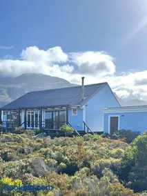 Brandys beach house bettys bay - Image 1