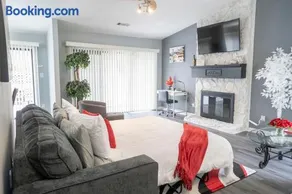 Cozy home, 10 minutes away from downtown - Image 5