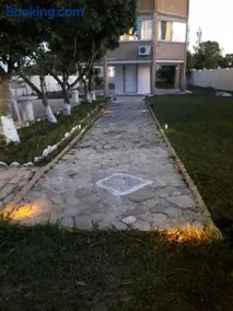 Stefanos' Art House - Image 3
