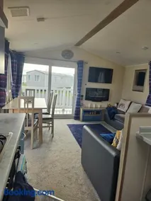 Haven Golden Sands Holly Drive 24 - Image 3