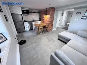 Private 1BR Garden Suite Brand new - Image 1
