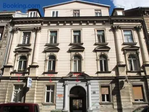 Centar Guesthouse - Image 1