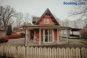Upene Home - Image 1