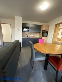 Le Manoir d Ernesta - Image 1