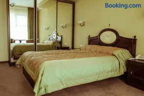 Warszawa Hotel - Image 4