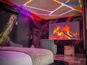 Krystalisya Room Suite Spa Privatif Sauna Jacuzzi Siege Massant - Image 1