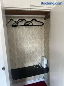 London Budget Maisonette - Image 5