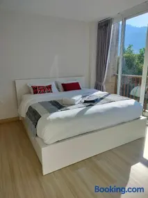 Bann Khao Yai Corner 50sqm - King Bed - Fiber Optic Internet - Image 2