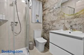 Contemporary Retreat - Image 3