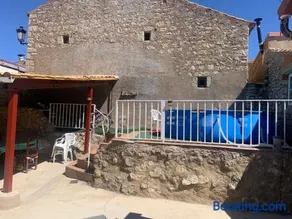 Agradable casa con chimenea y patio totalmente privado - Image 2