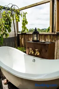 Freshwaterfarm Cottages - Muriwai - Image 3
