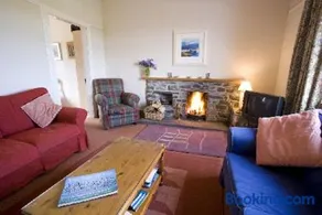 Caberfeidh Cottage - Image 2