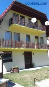 Apartmanhaz Balatonfenyves - Image 1