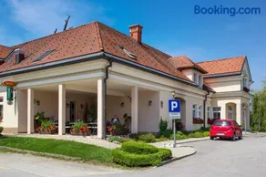Gostišče - Guest house STARI HRAST - Image 1