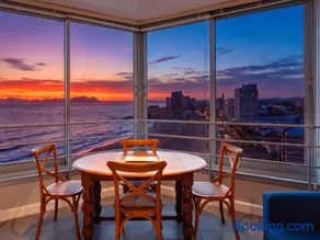 810 On Beach Strand - Image 1