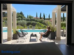 Villa ARTOS - piscine - 300 m2 - Image 3