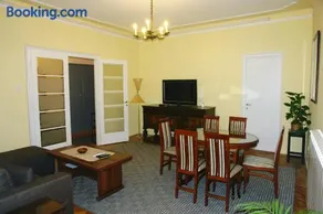 Apartment 16 - Image 5