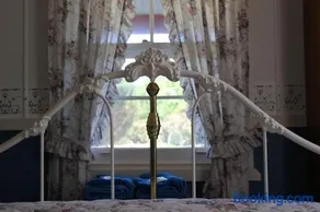 Coonawarra's Pyrus Cottage - Image 3