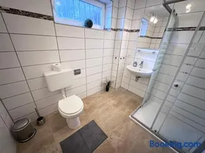 Haus Ostseesprung - Ferienhaus - gratis WLAN, Parkplatz und gem Garten - Image 2