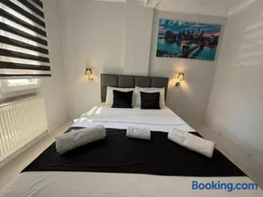 Pi Park Hotel - Image 5