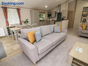 Barney's Retreat - Image 4