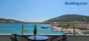 Beachfront Beauty - Image 2