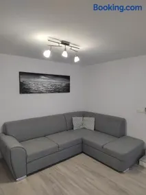 Modern Apartment with Free Parking & Terrace near Ljubljana - Image 1