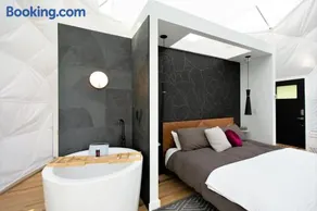 Tranquility Luxe Dome - Hot Tub & Luxury Amenities - Image 3