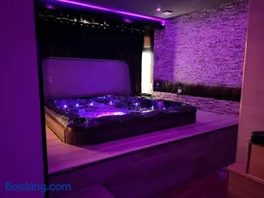 Maison charmante avec jacuzzi à Harnes - Idéale pour un week-end - Image 4